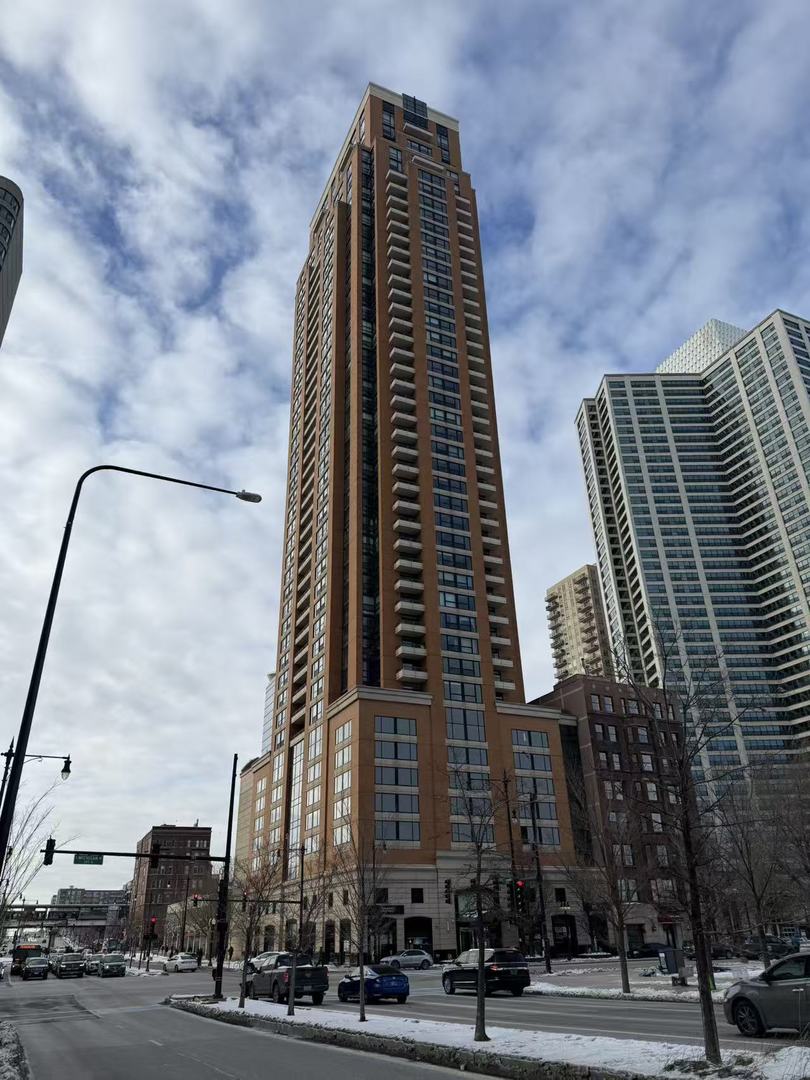 1160 S Michigan Avenue Unit: 1404