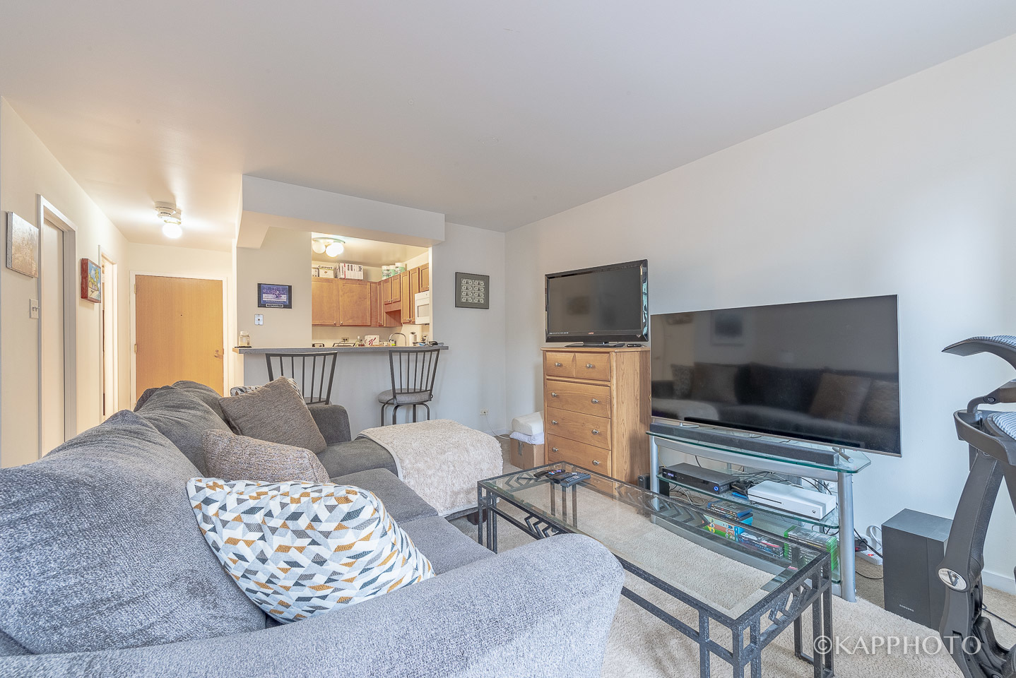 211 E Ohio Street Unit: 724