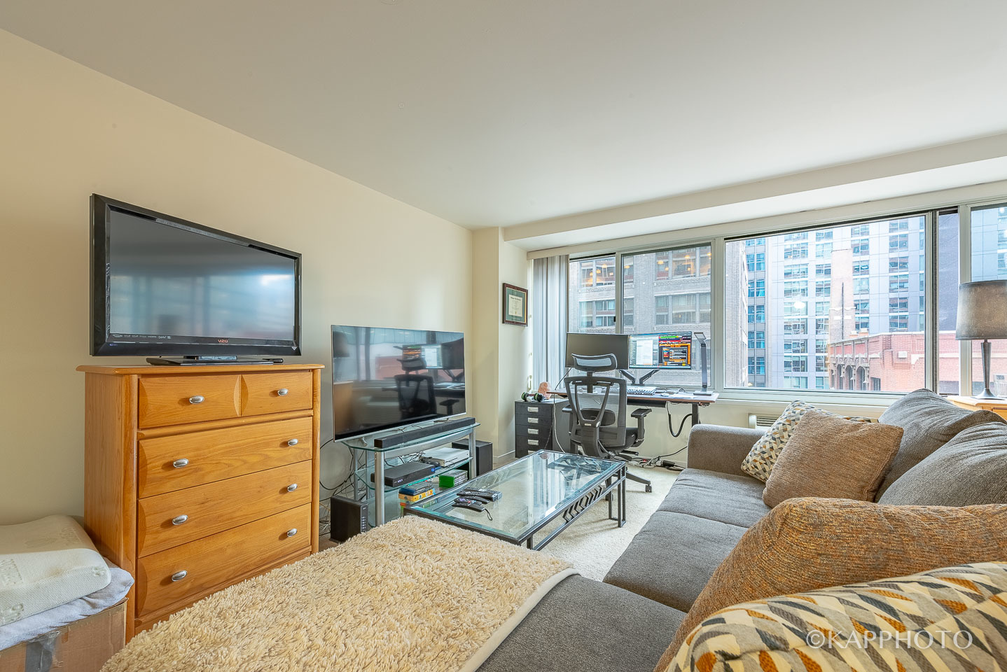 211 E Ohio Street Unit: 724