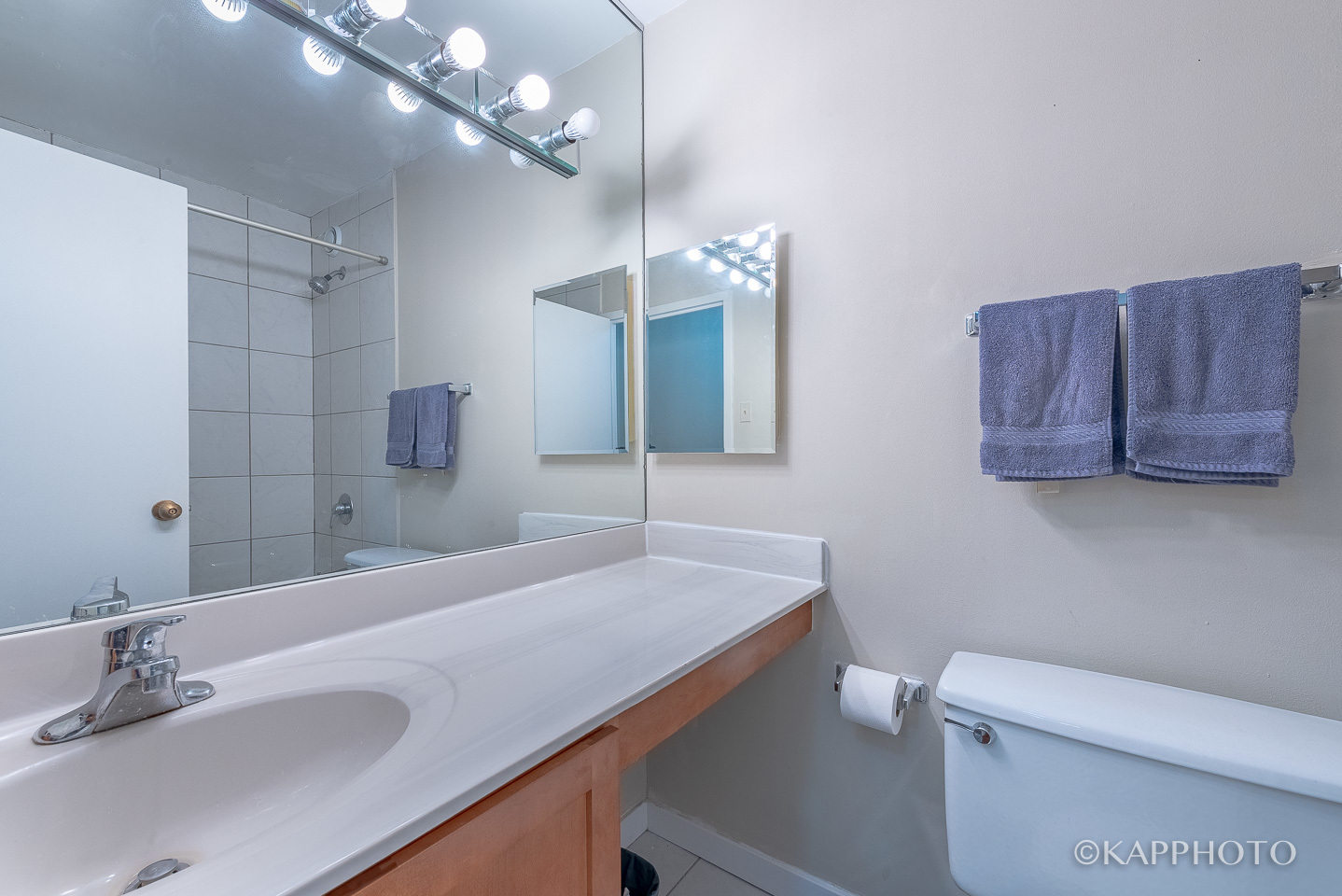 211 E Ohio Street Unit: 724