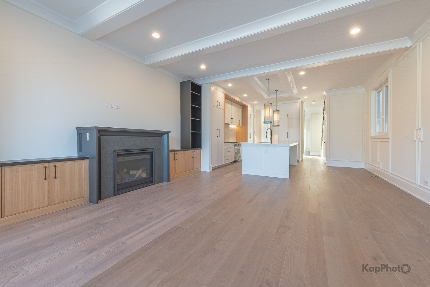 4015 N Albany Avenue