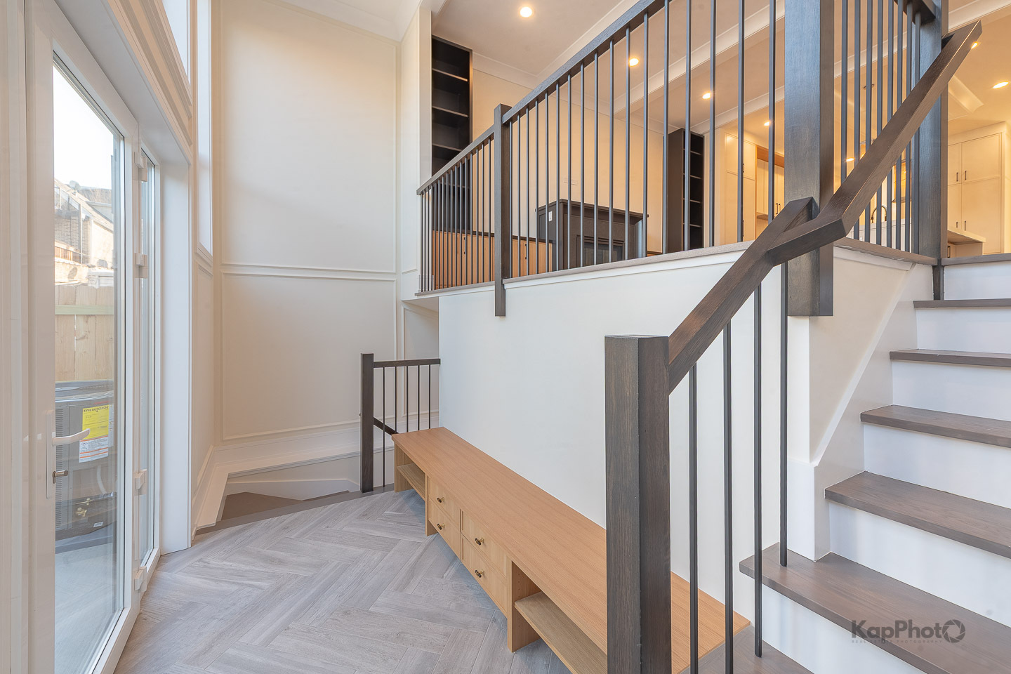 4015 N Albany Avenue