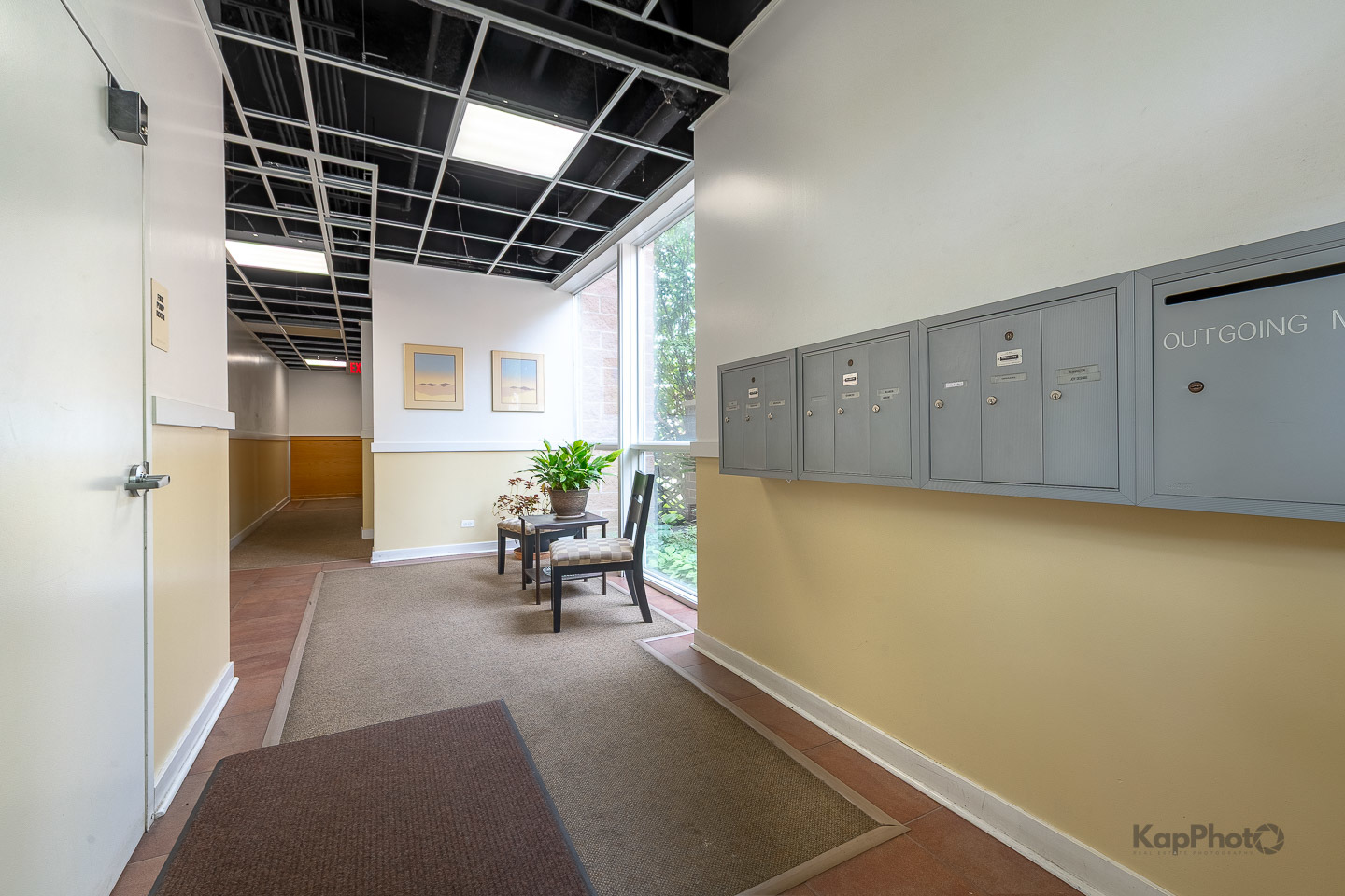 915 S Oak Park Avenue Unit: 1B