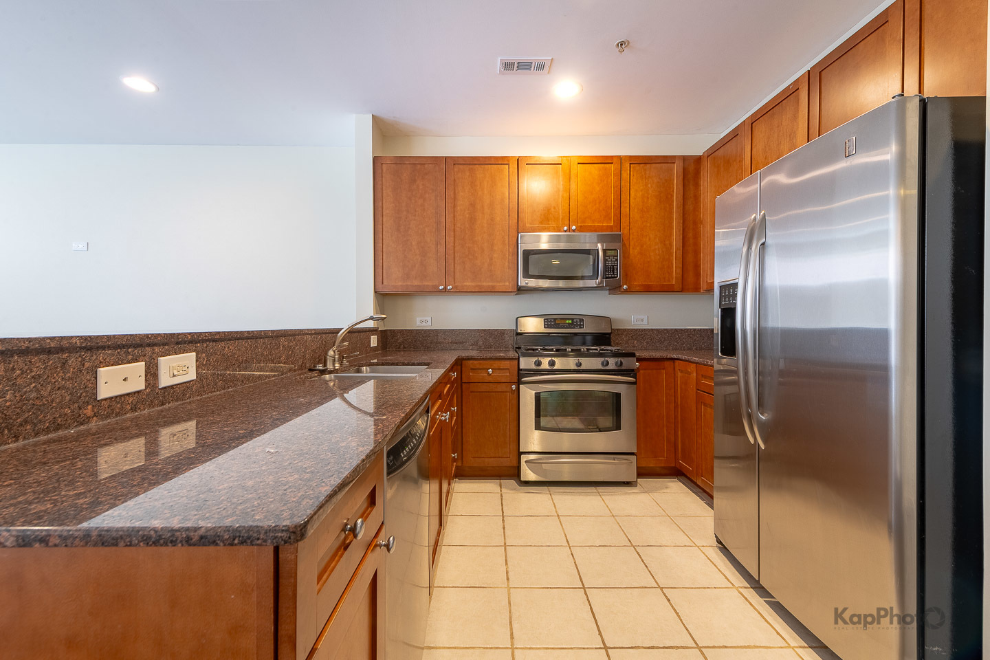 915 S Oak Park Avenue Unit: 1B