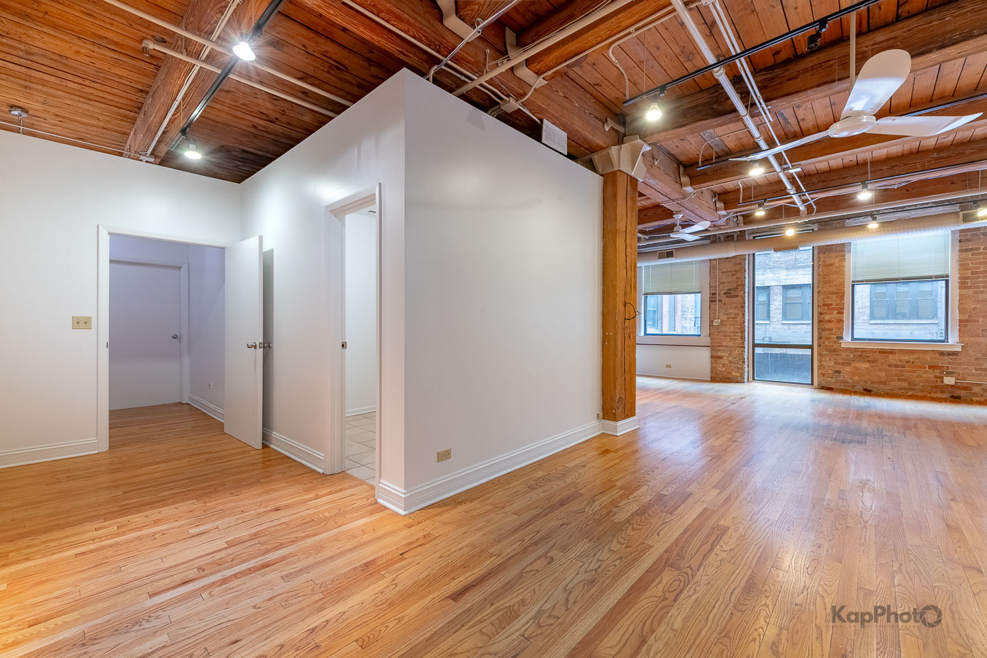 921 W Van Buren Street Unit: 2B