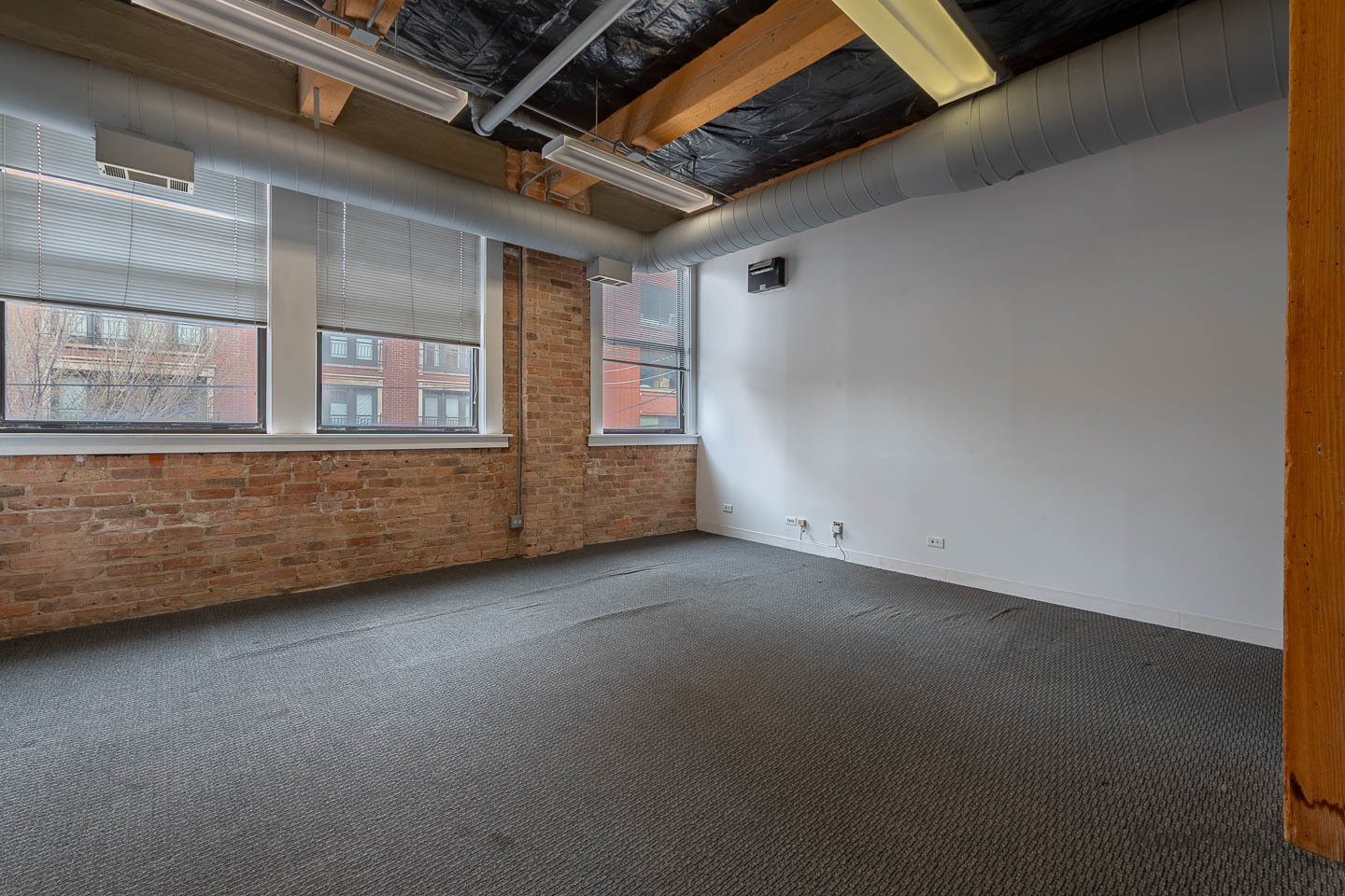 913 W Van Buren Street Unit: 2D
