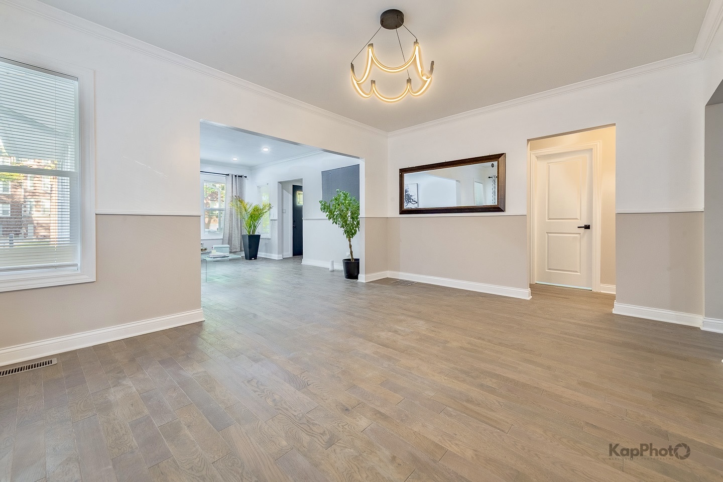 11935 S Stewart Avenue