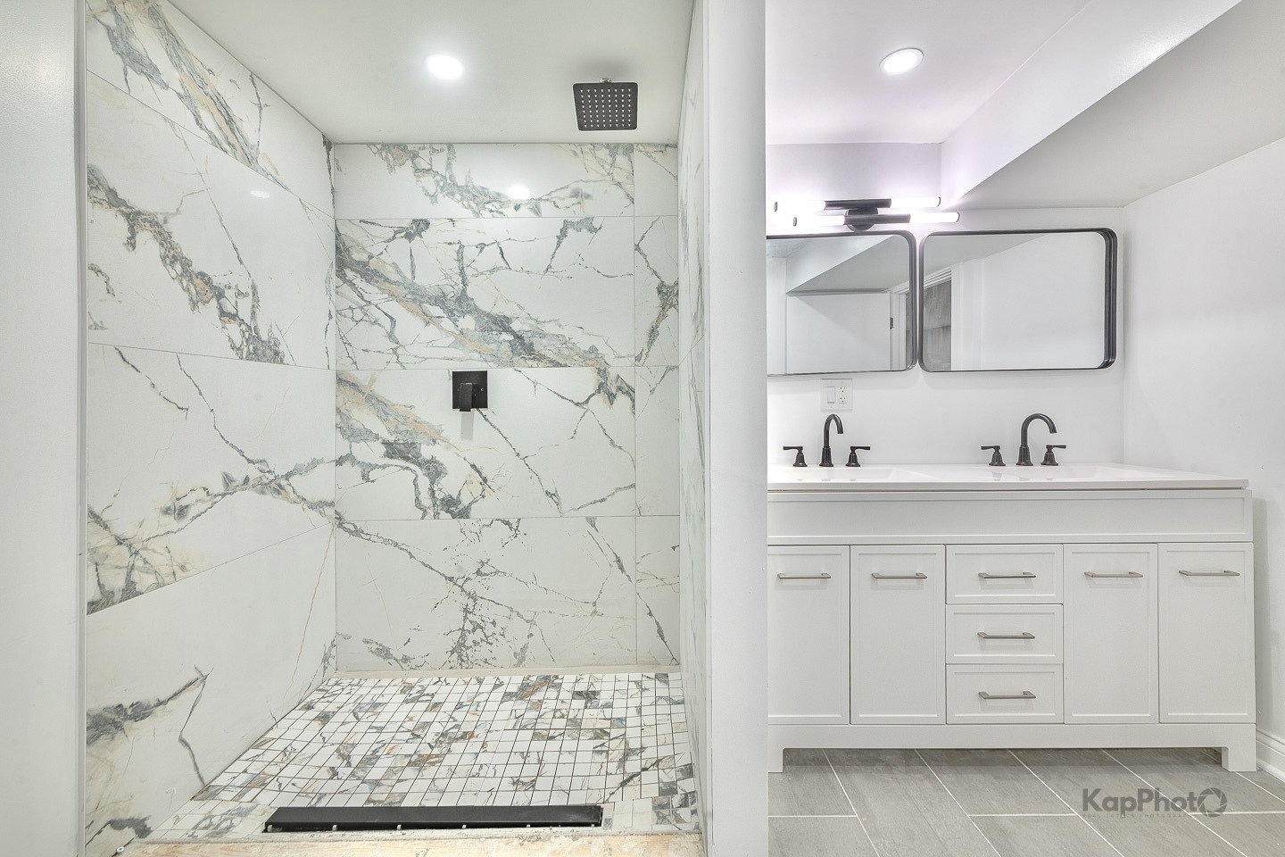 11935 S Stewart Avenue