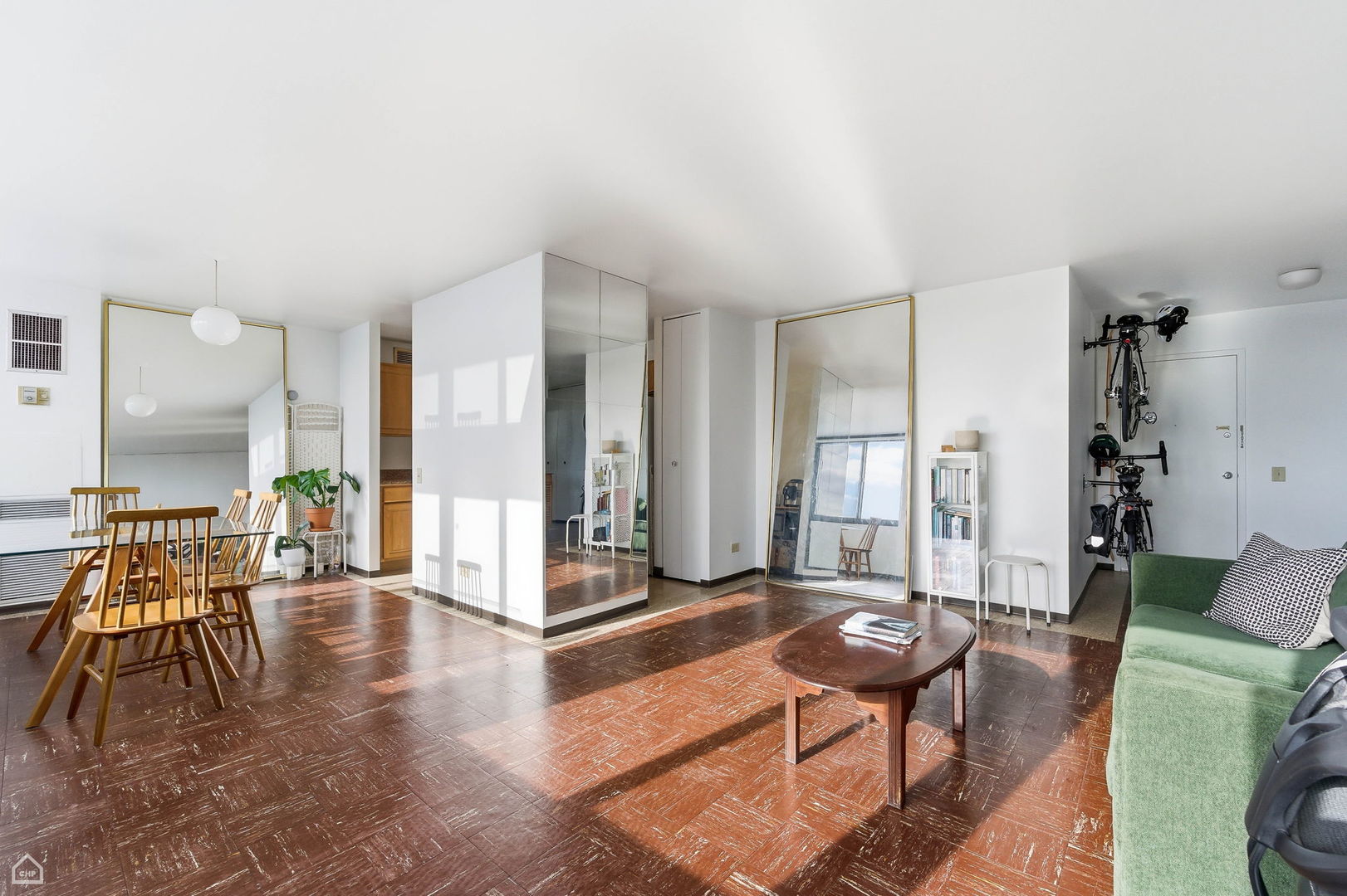 4850 S Lake Park Avenue Unit: 1403