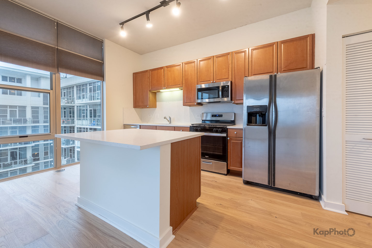 901 W MADISON Street Unit: 921