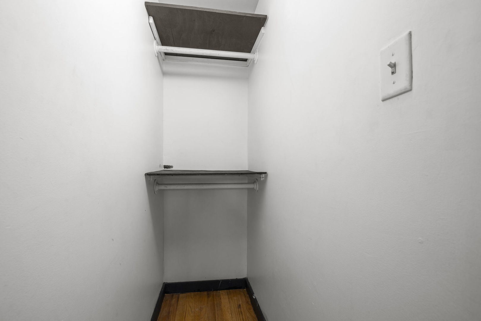 7202 S Indiana Avenue Unit: 1R