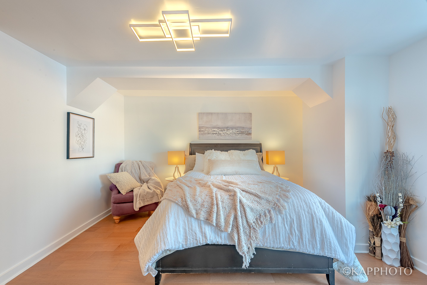 345 N Canal Street Unit: 404