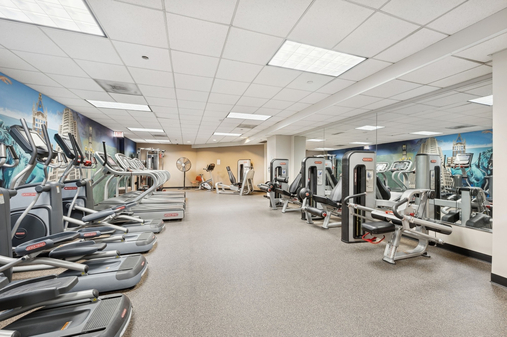 440 N McClurg Court Unit: 916