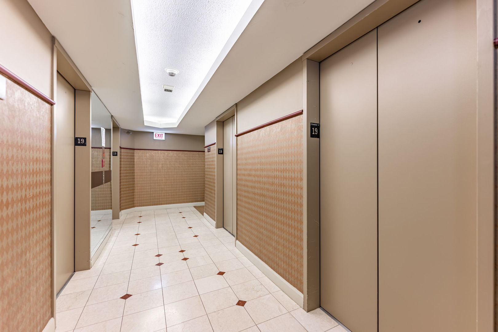 3660 N Lake Shore Drive Unit: 1912