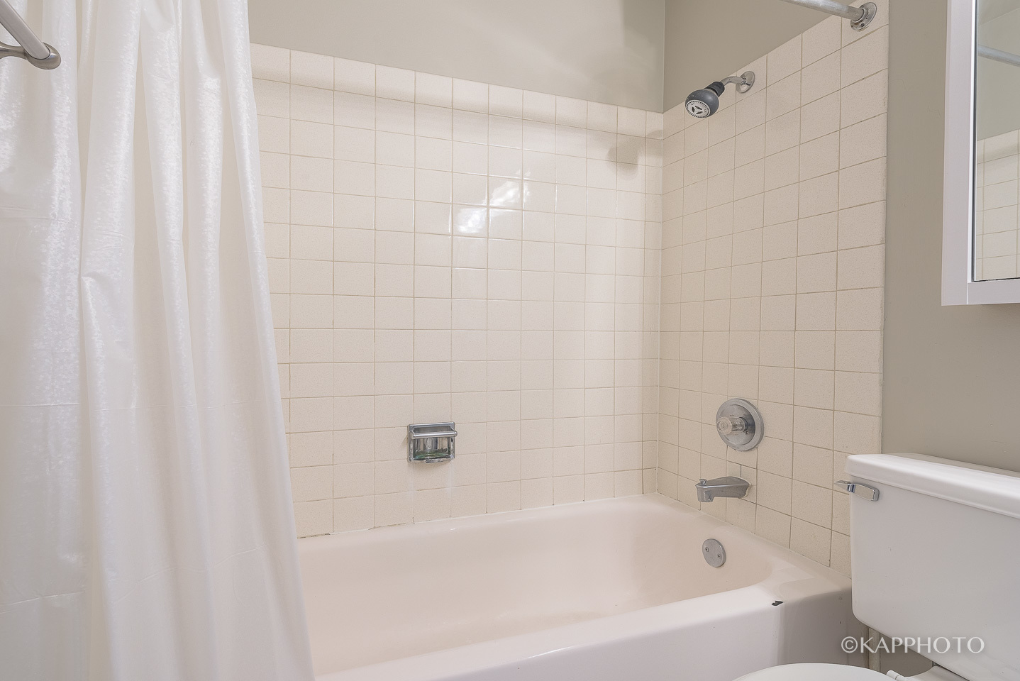 1540 N La Salle Drive Unit: 706