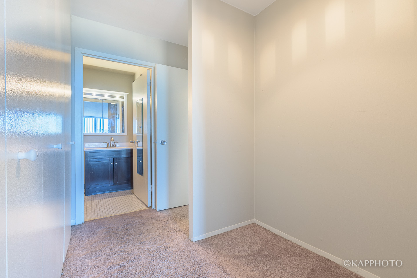 1540 N La Salle Drive Unit: 706