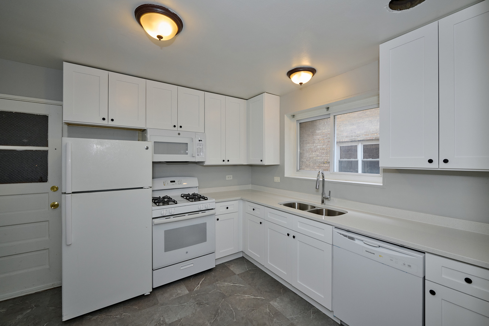 2611 W Fitch Avenue Unit: 2W
