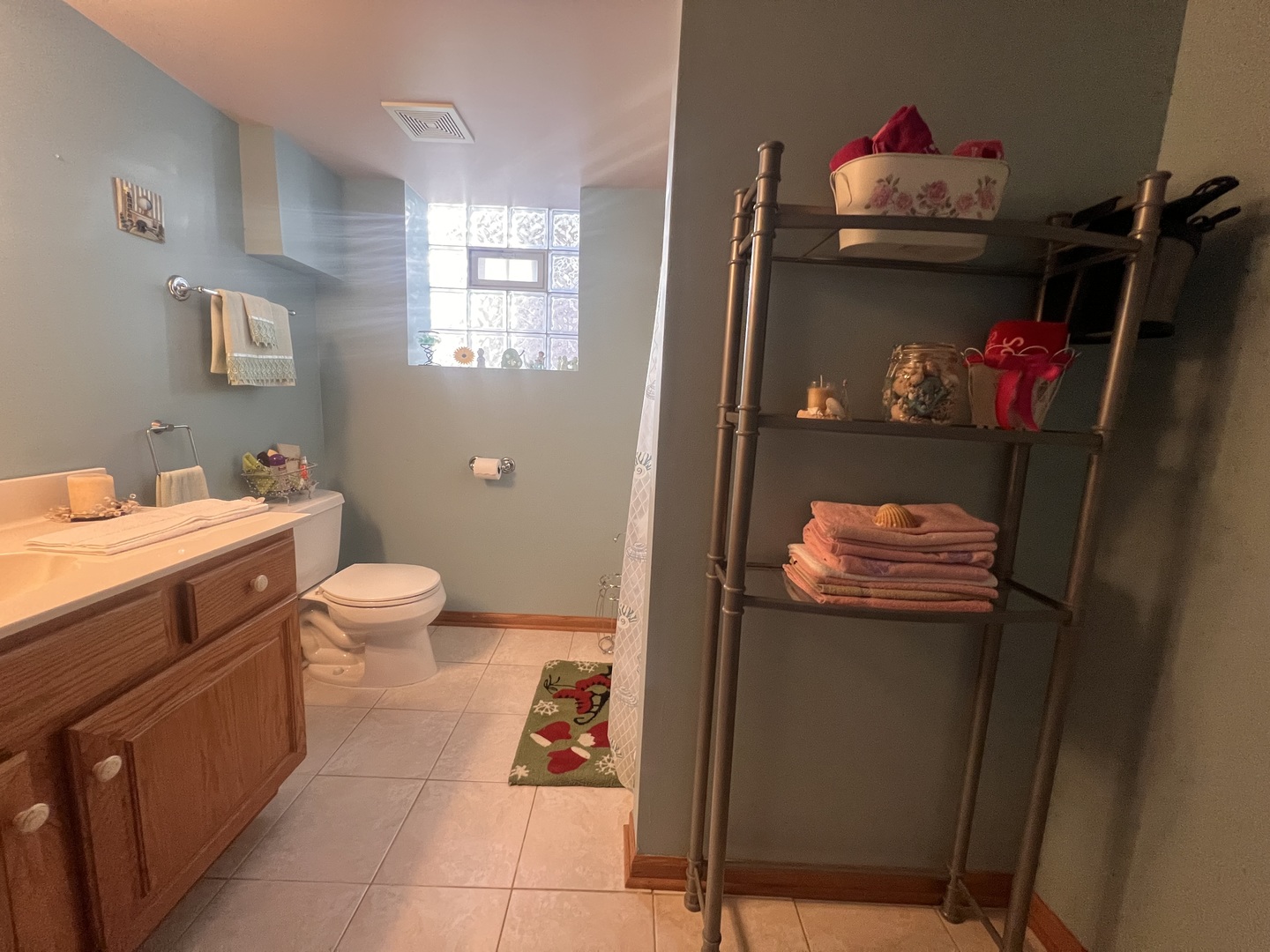 2435 W 34th Street