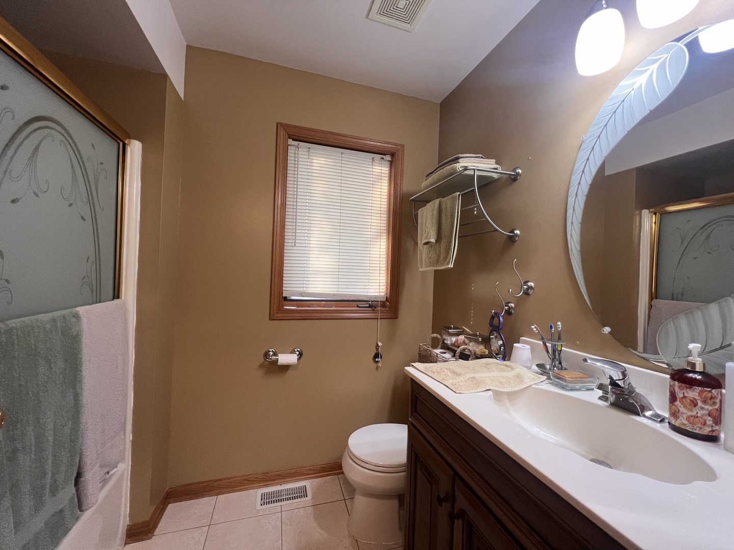 2435 W 34th Street