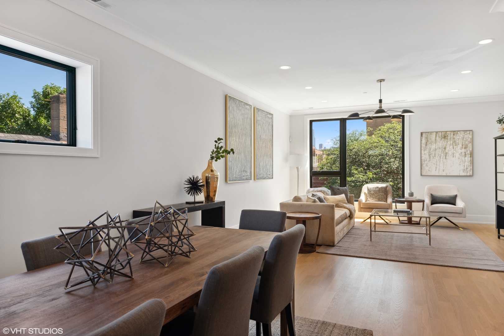 450 N Racine Avenue Unit: 1