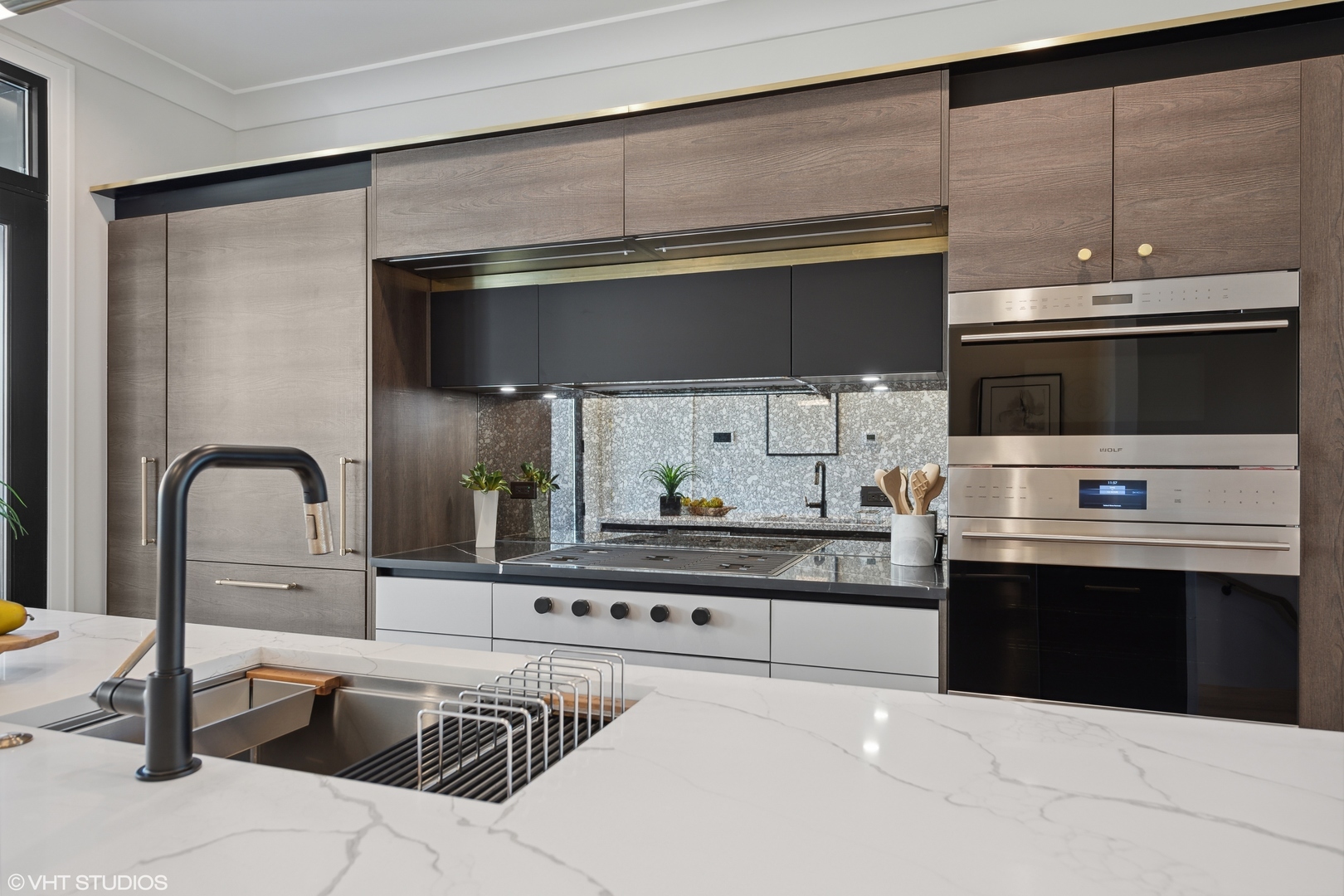 450 N Racine Avenue Unit: 1