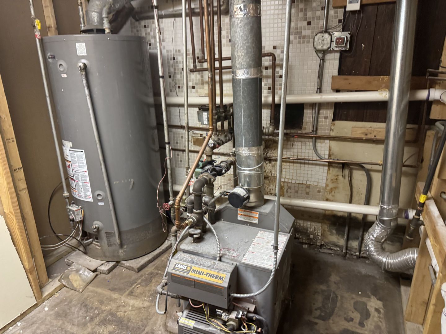 15214 Woodlawn Avenue Unit: 1