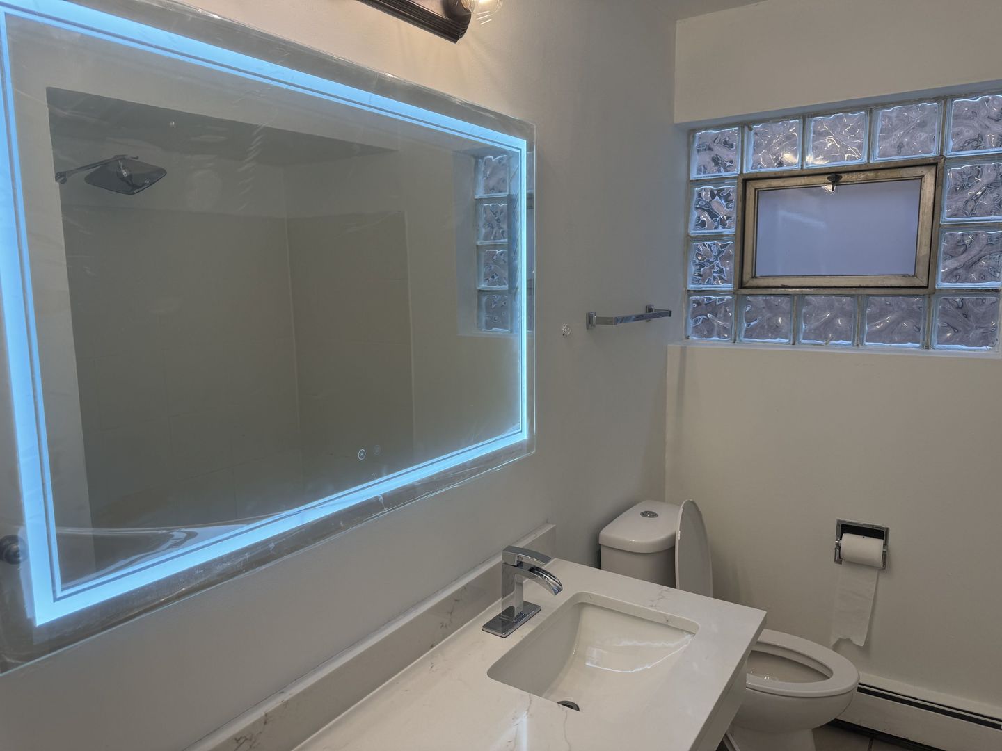 15214 Woodlawn Avenue Unit: 1