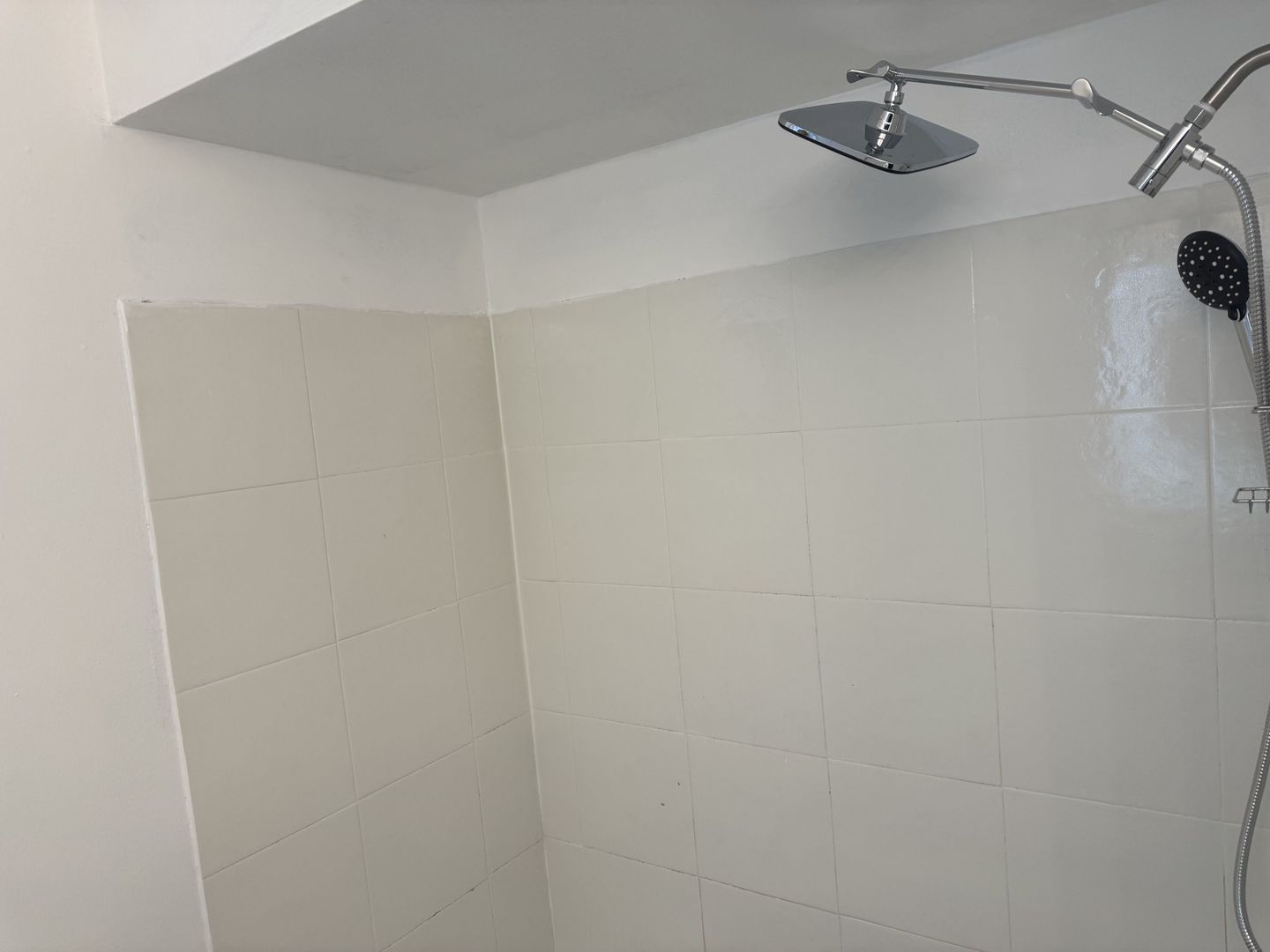 15214 Woodlawn Avenue Unit: 1