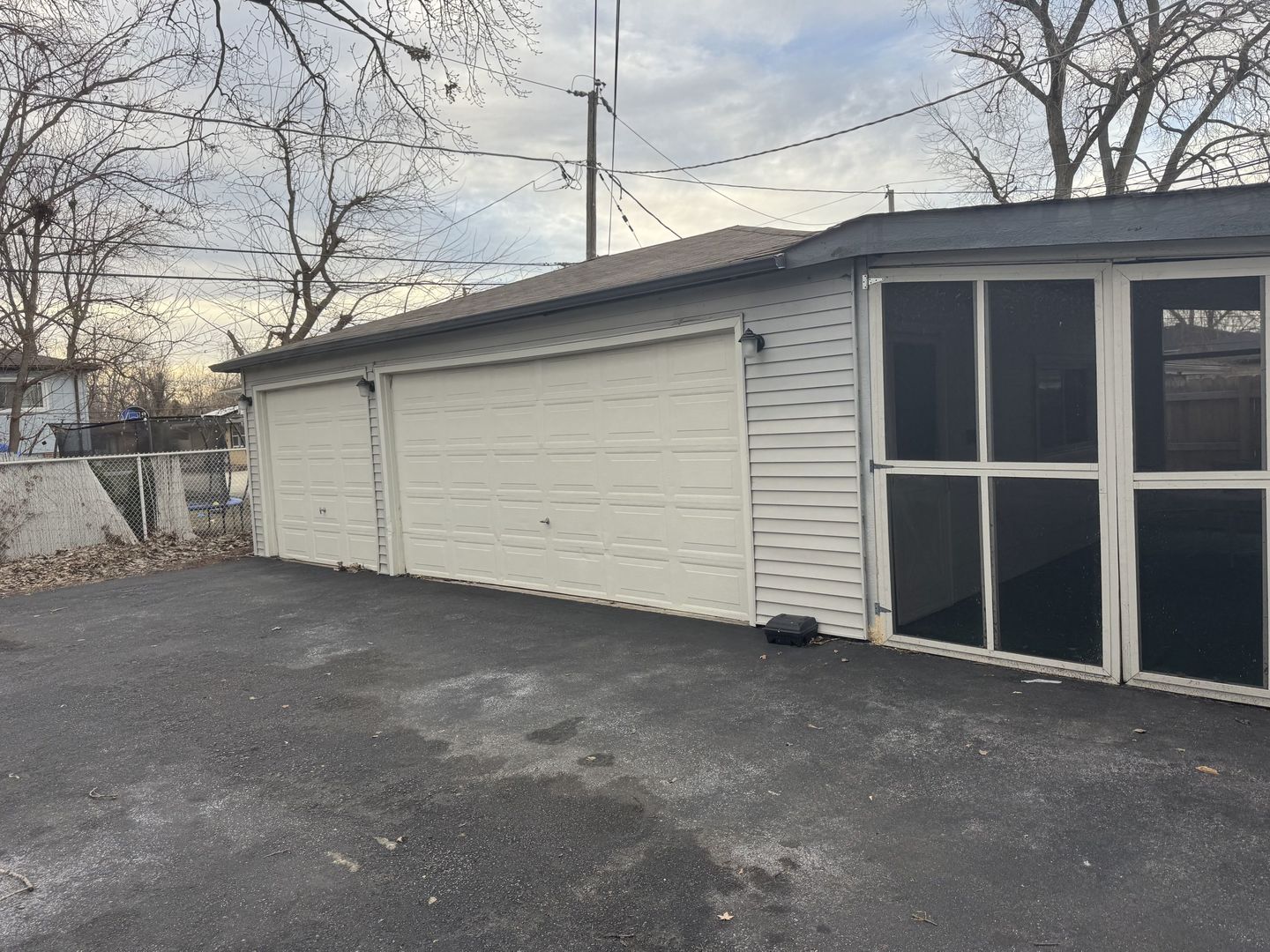 15214 Woodlawn Avenue Unit: 1