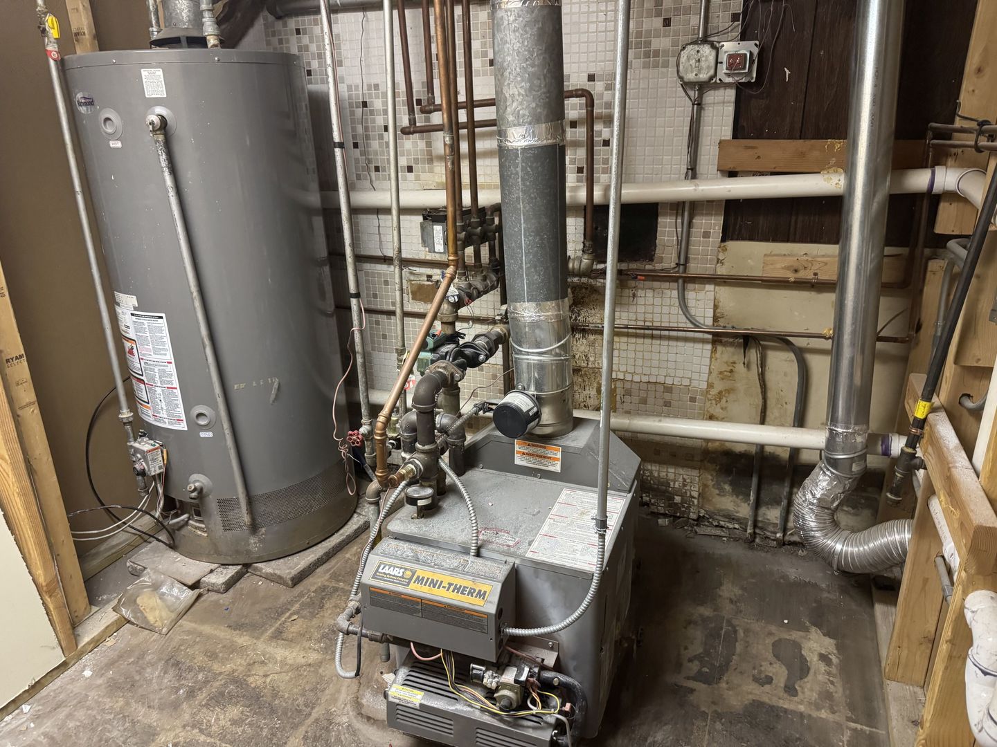 15214 Woodlawn Avenue Unit: 1