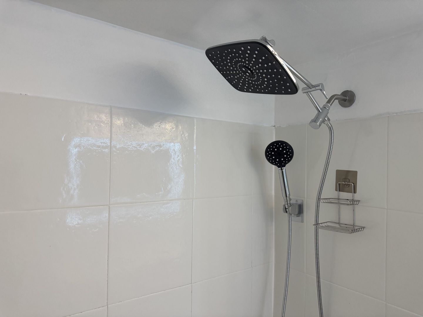 15214 Woodlawn Avenue Unit: 1