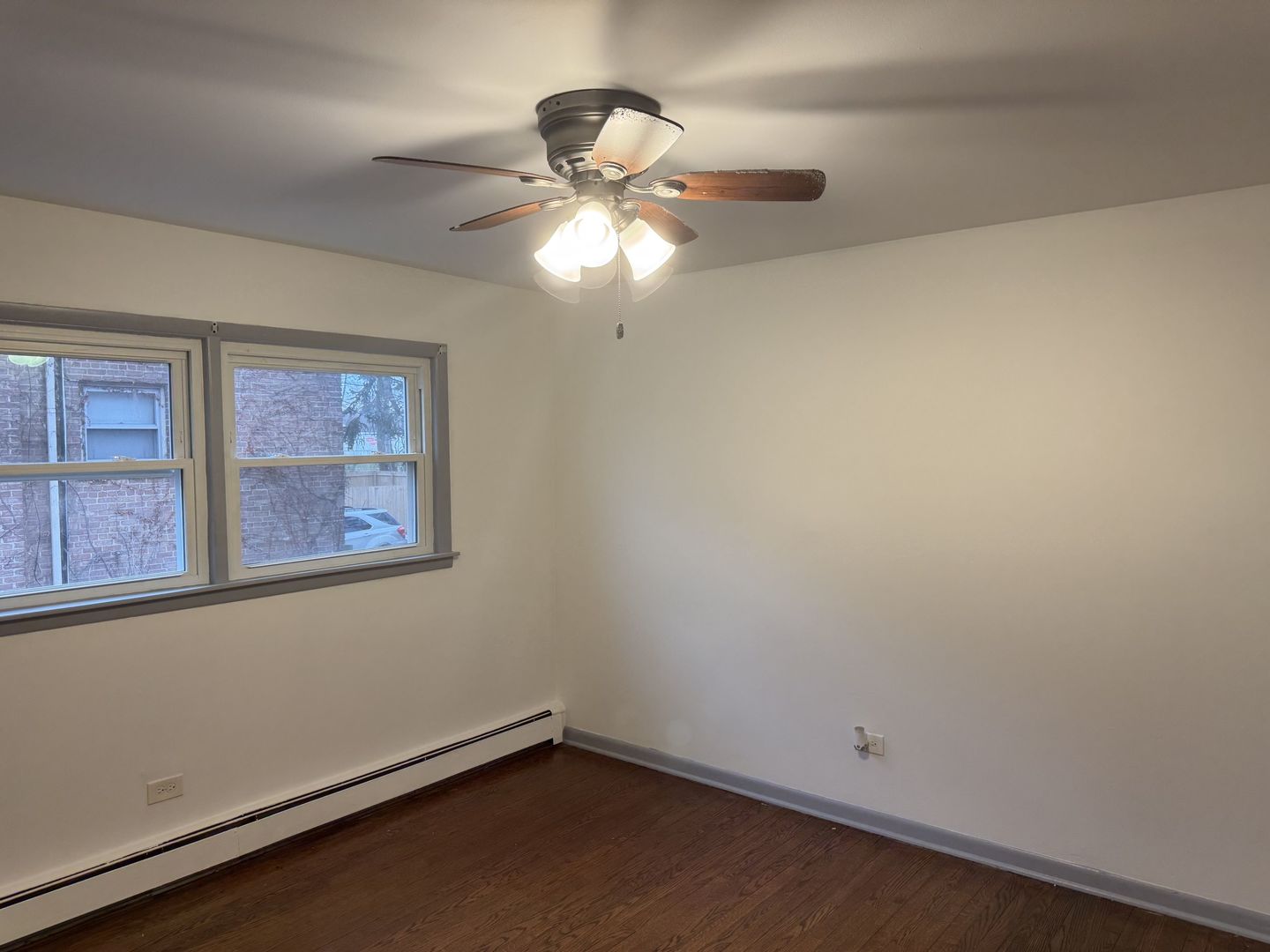 15214 Woodlawn Avenue Unit: 1