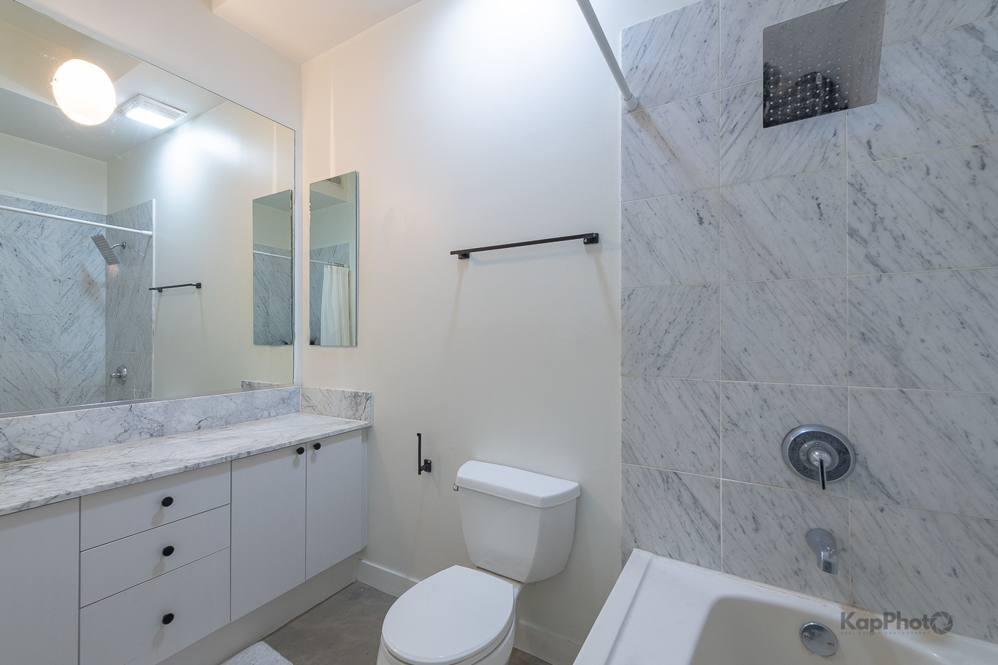 949 W Madison Street Unit: 207