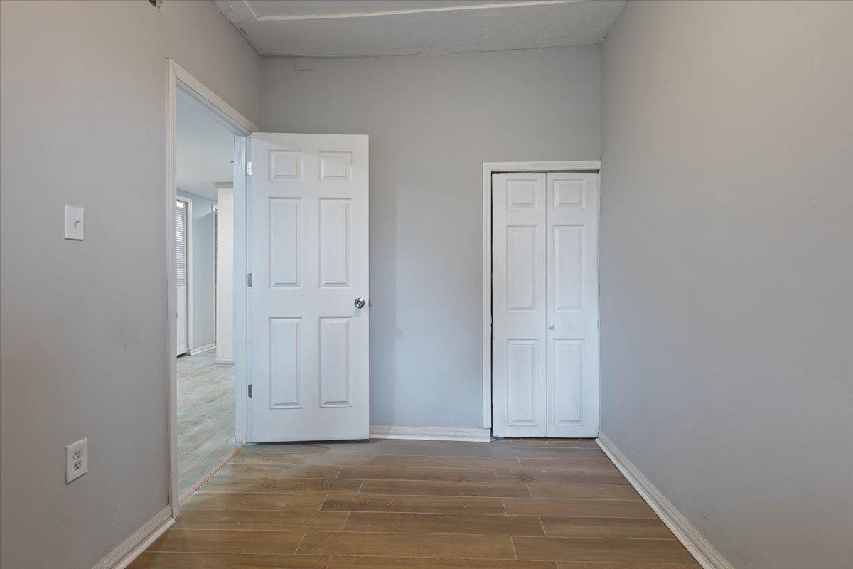 1913 S Troy Street Unit: G