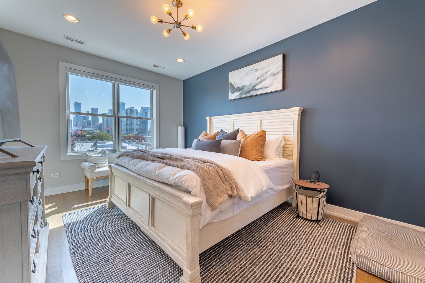 457 N Aberdeen Street Unit: 4N