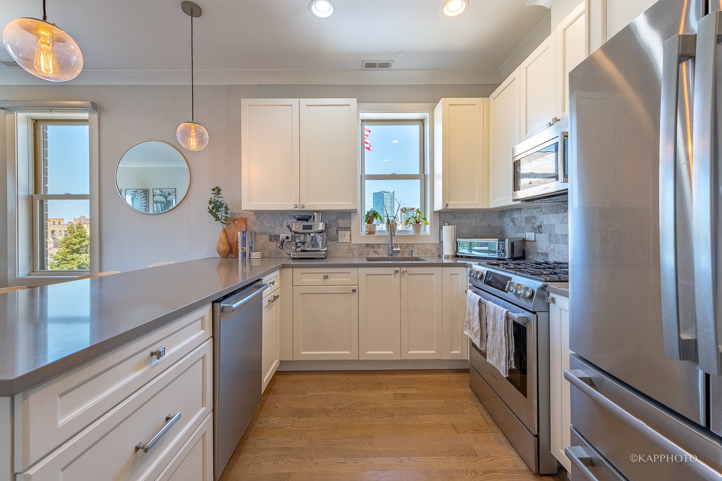 457 N Aberdeen Street Unit: 4N