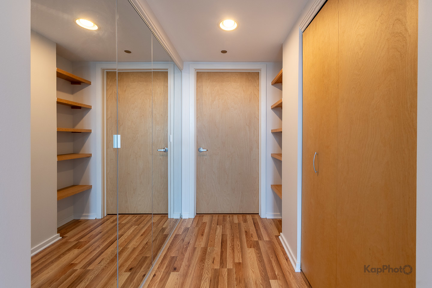 1819 S Michigan Avenue Unit: 406