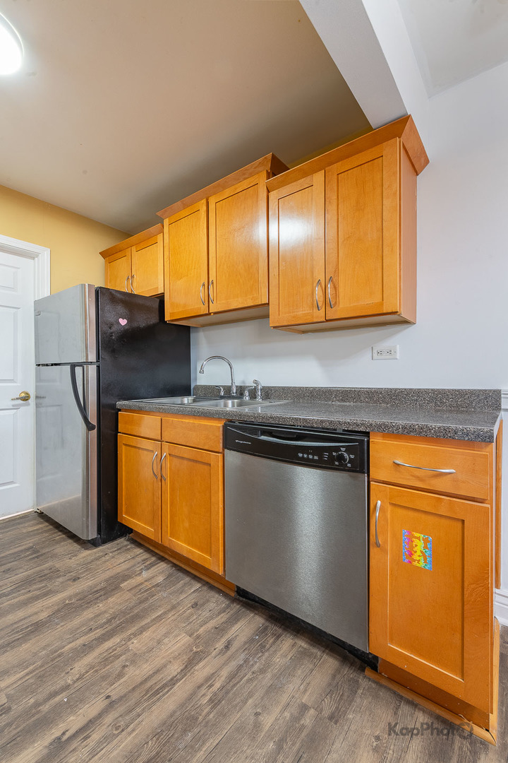 4309 S HARLEM Avenue Unit: 6