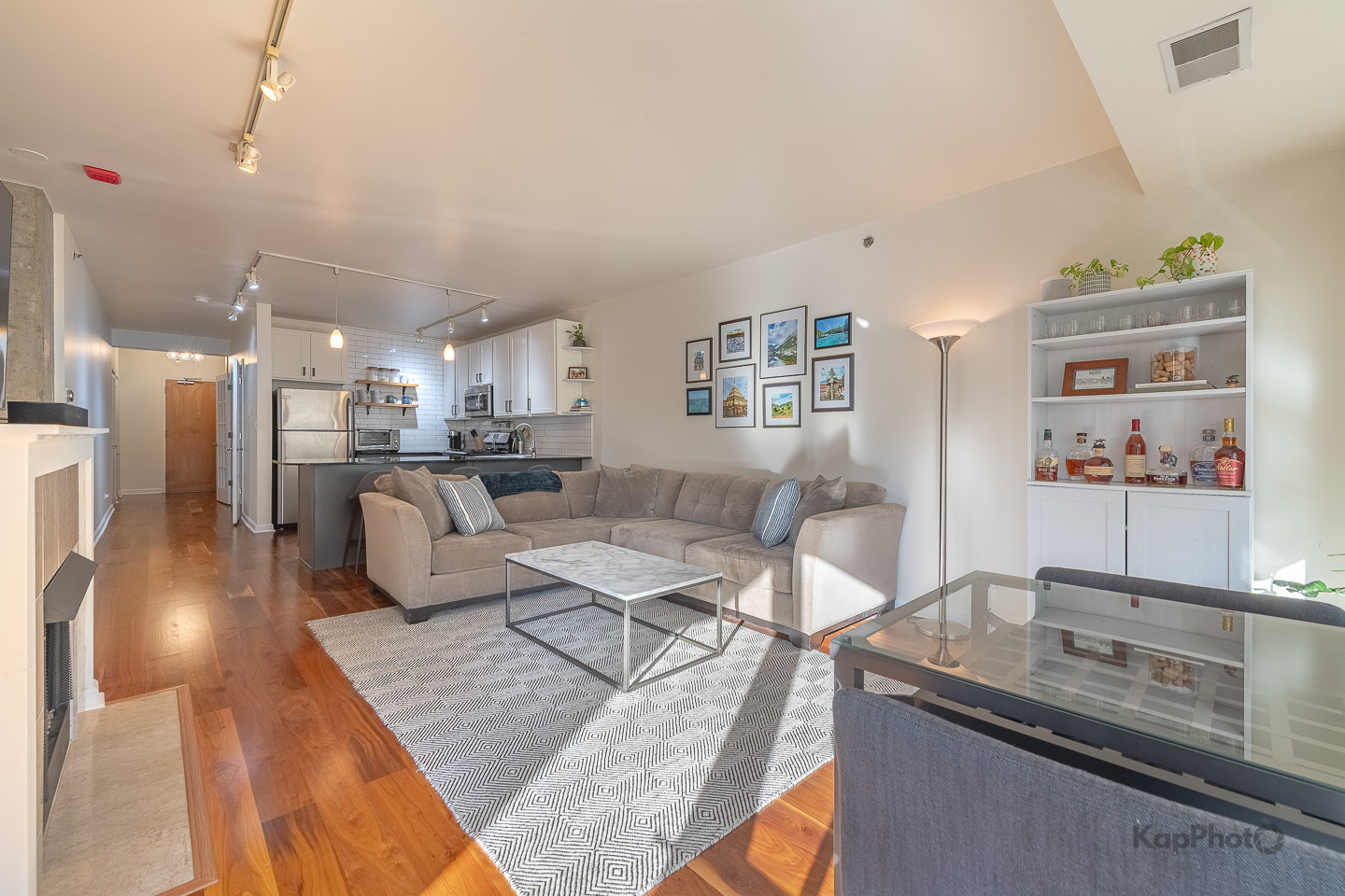 1212 N Wells Street Unit: 303