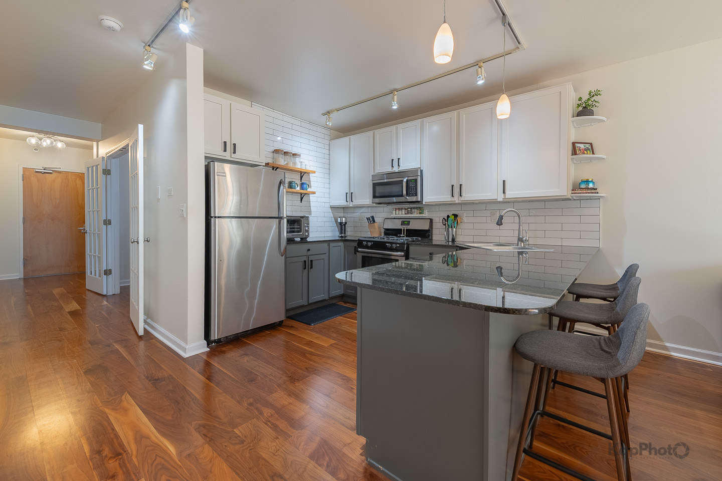 1212 N Wells Street Unit: 303