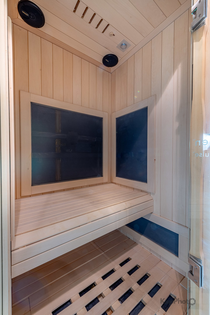 5401 S Hyde Park Boulevard Unit: 1502