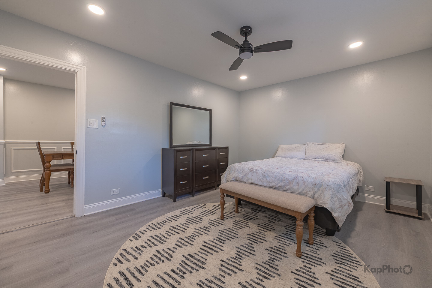 6259 W Peterson Avenue Unit: 1F