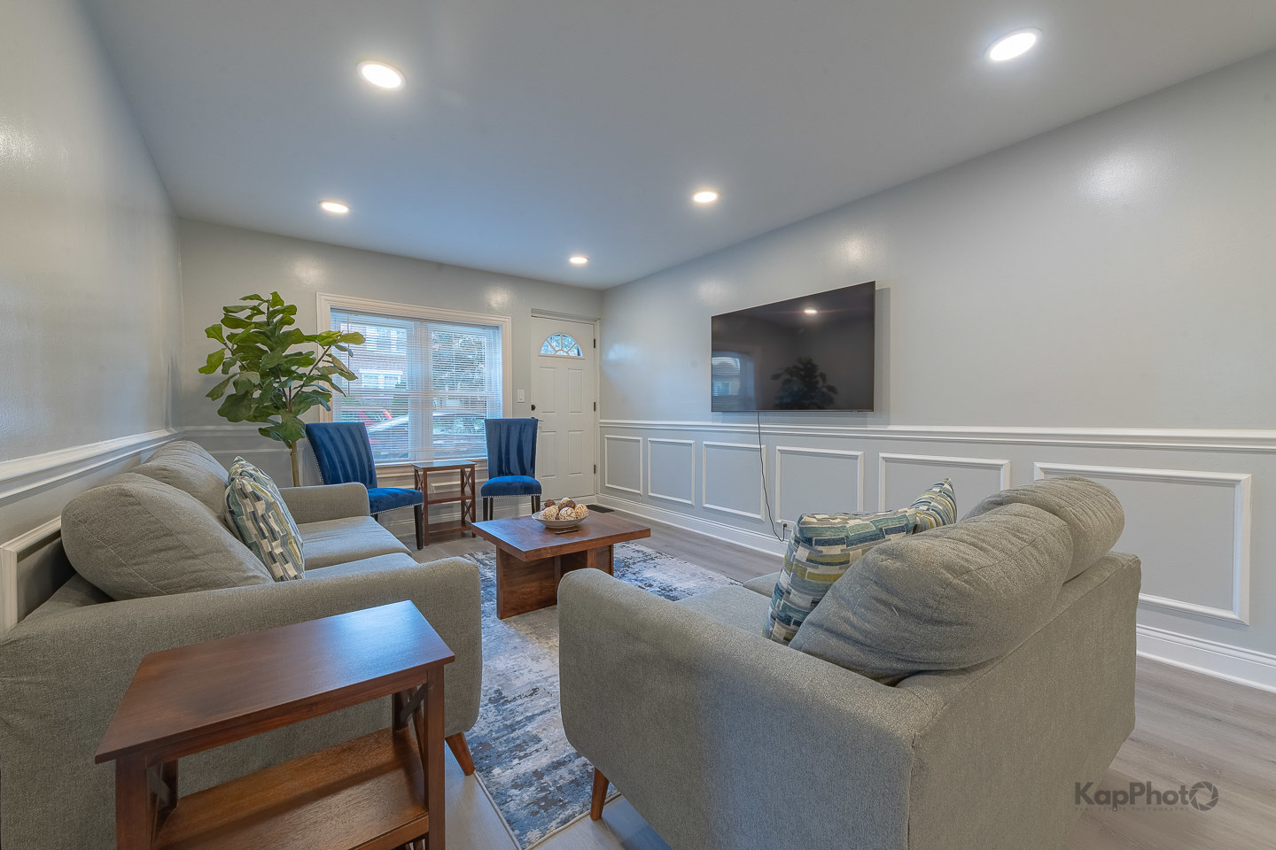 6259 W Peterson Avenue Unit: 1F