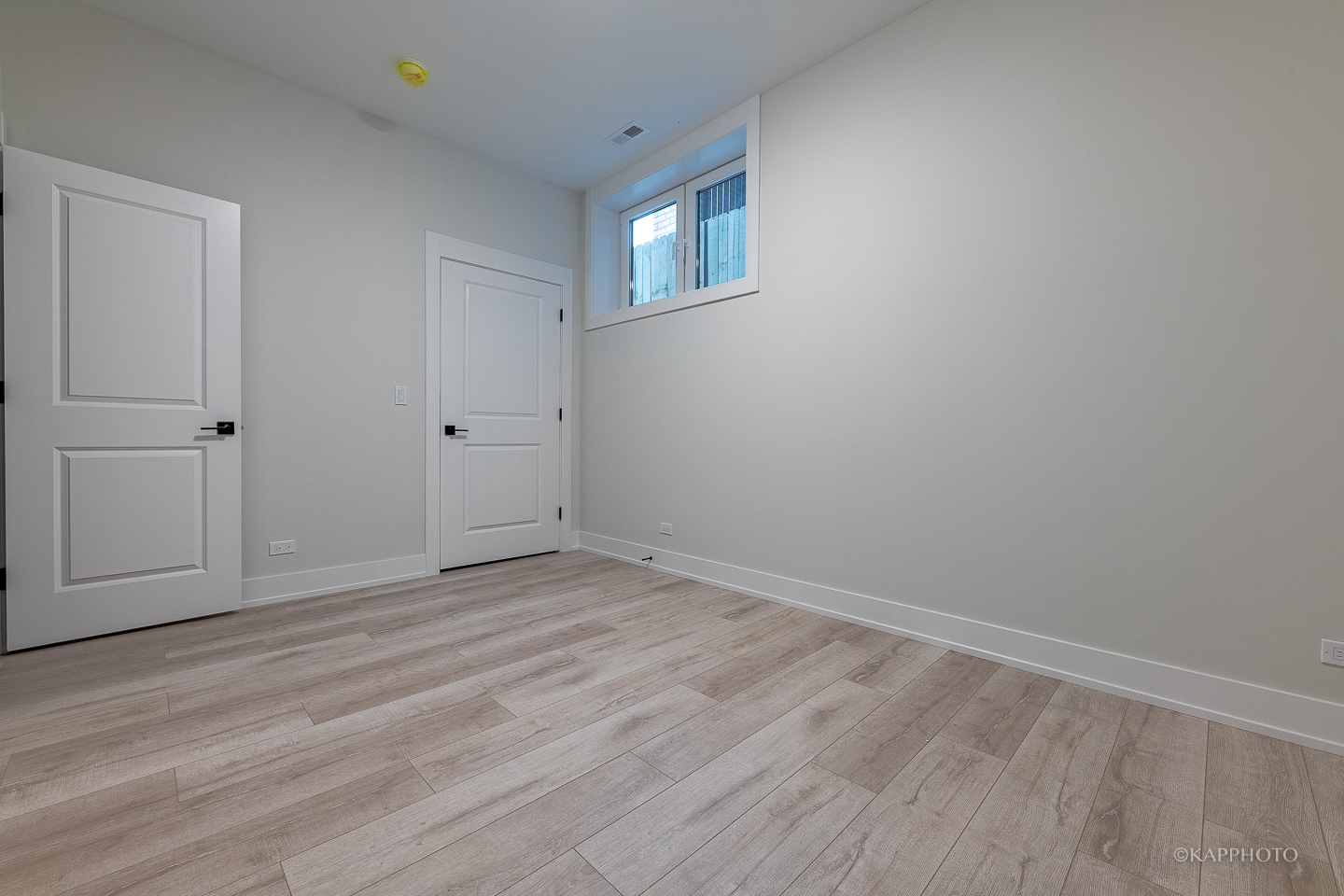 4021 N Keystone Avenue Unit: 1S