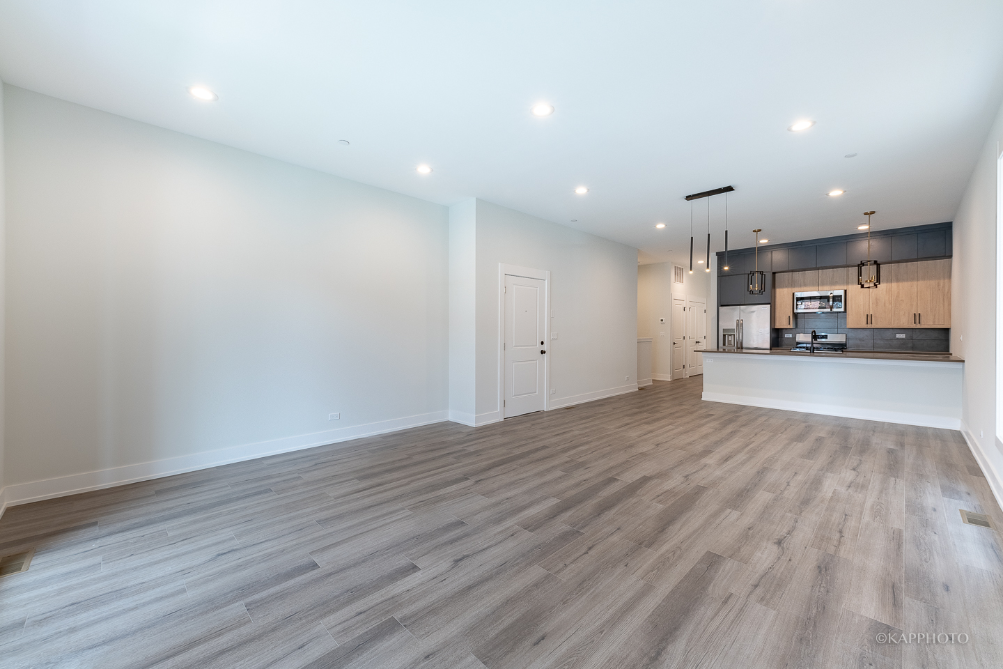 4021 N Keystone Avenue Unit: 1S