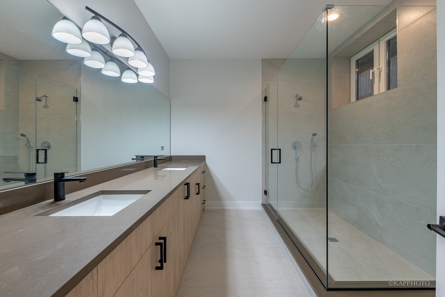 4021 N Keystone Avenue Unit: 1S