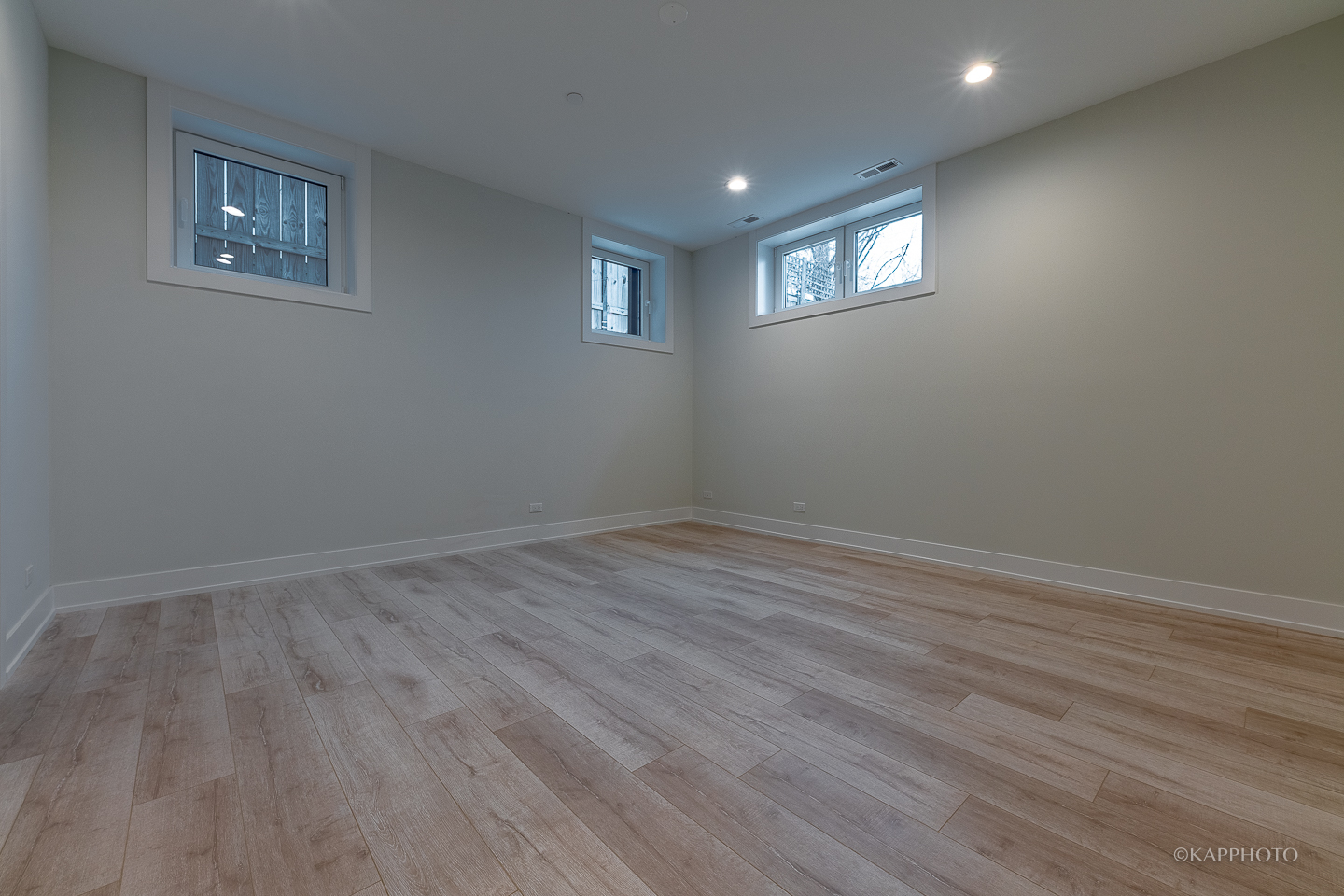 4021 N Keystone Avenue Unit: 1S