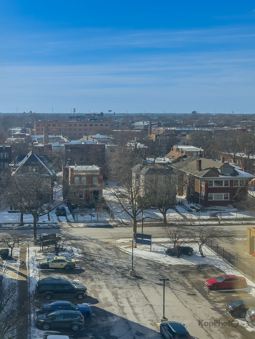 7337 S South Shore Drive Unit: 902