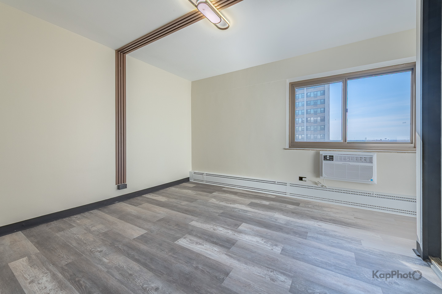 7337 S South Shore Drive Unit: 902