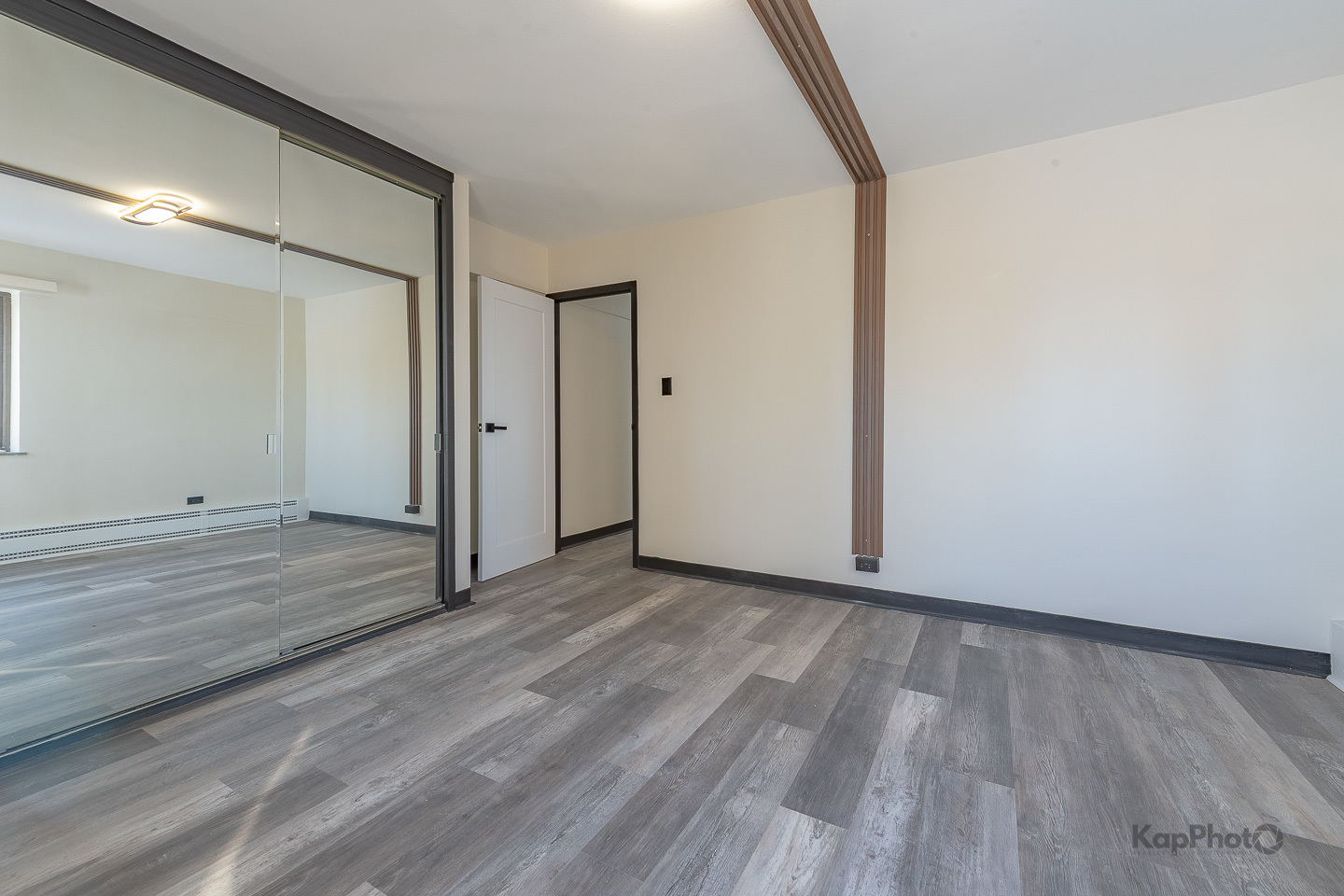 7337 S South Shore Drive Unit: 902